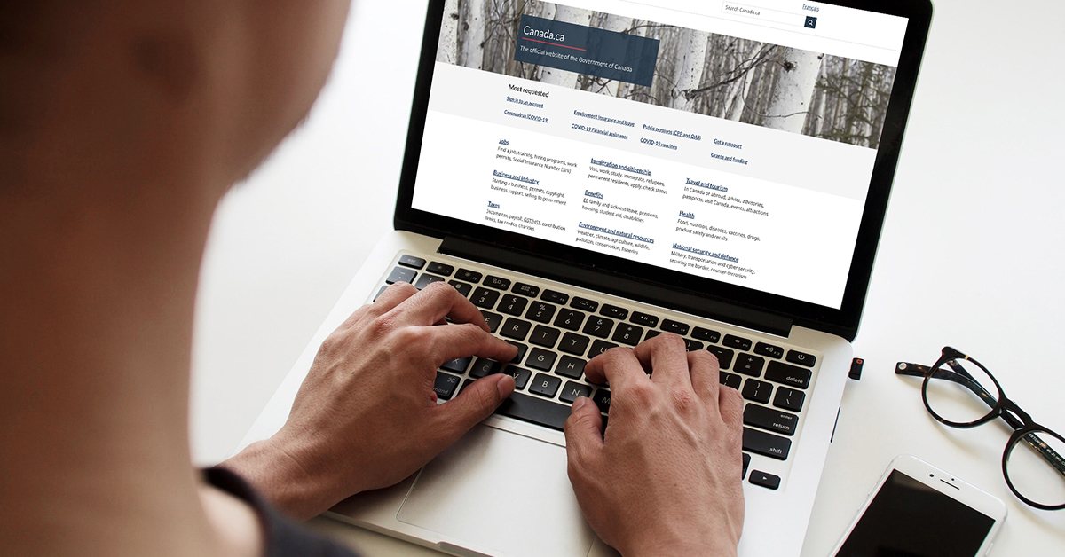 Student looking at the Government of Canada Website