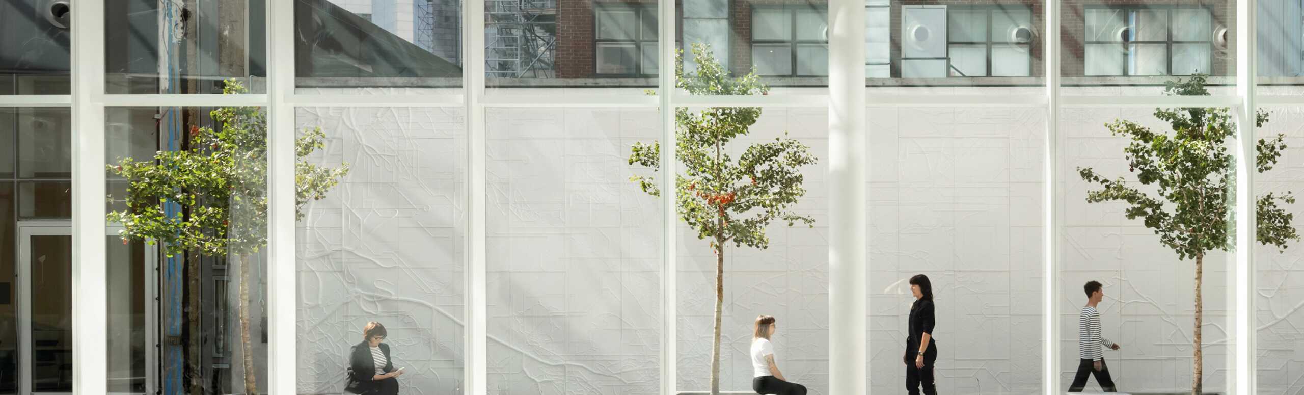 La façade de HEC Montréal