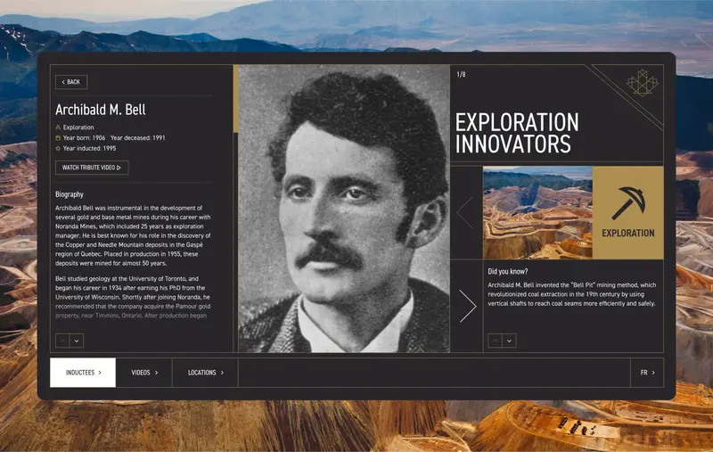 Une vitrine des détails du site Web du Temple de la renommée canadienne de l’exploitation minière au ROM